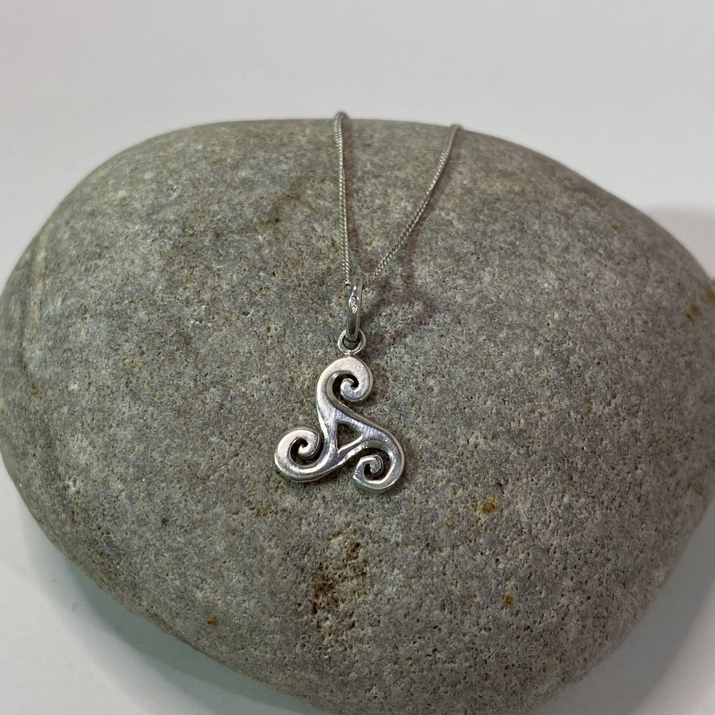 Sterling Silver .925 Celtic Triskele Pendant Necklace