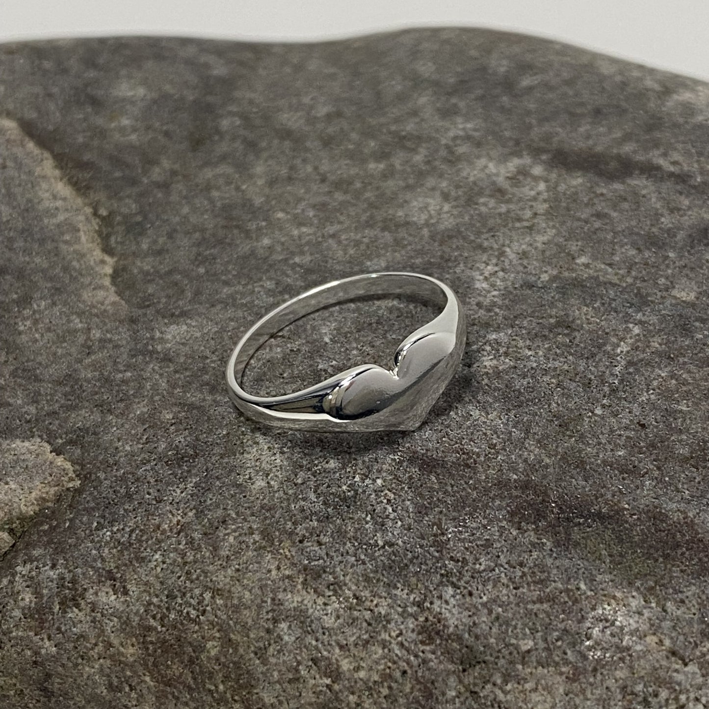 Sterling Silver .925 Heart Signet Ring